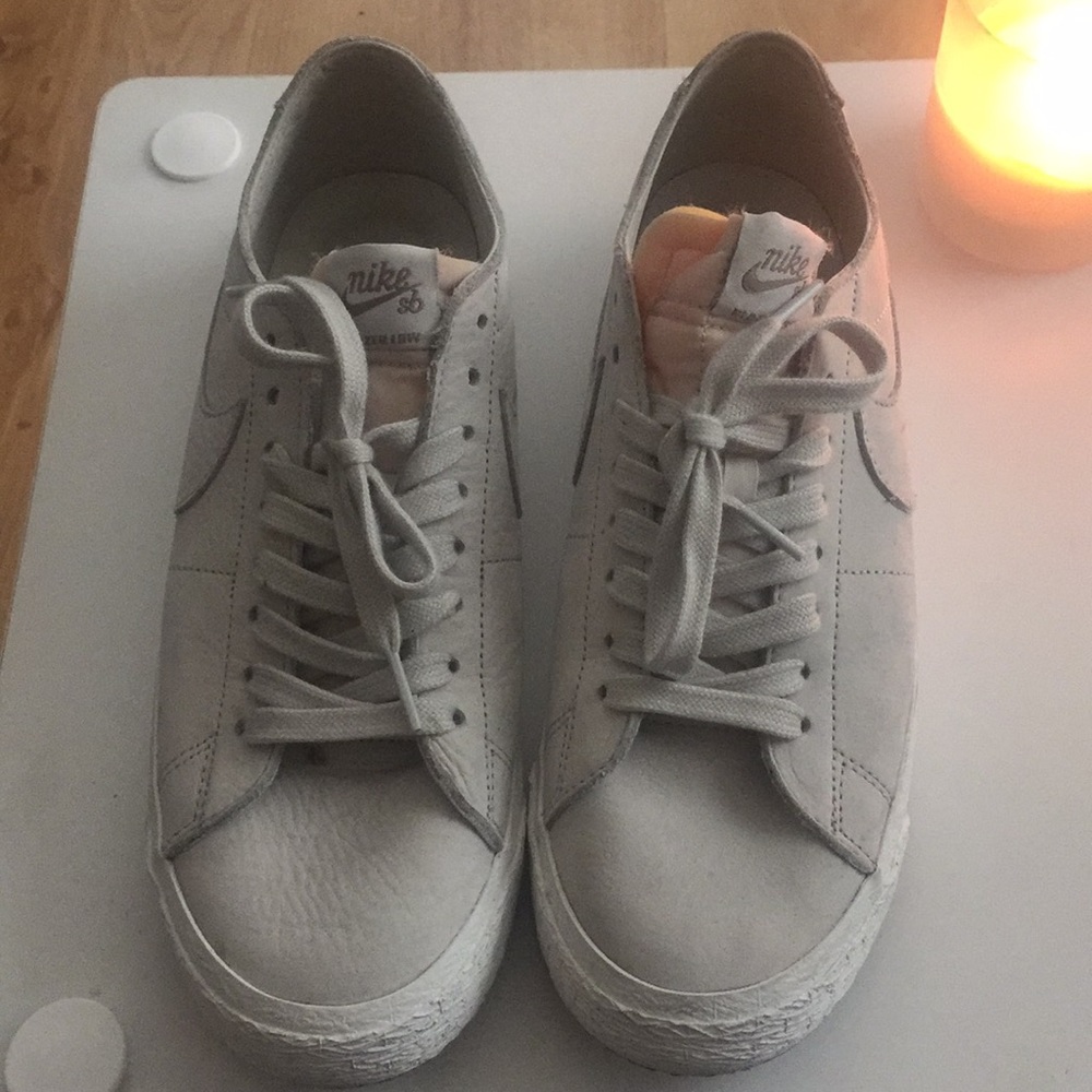 Men’s Light Grey Nike SB  (Blazer Low Tops)
